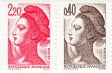 Liberté de Gandon : timbre à 2,20frs et timbre à 40c provenant de carnet